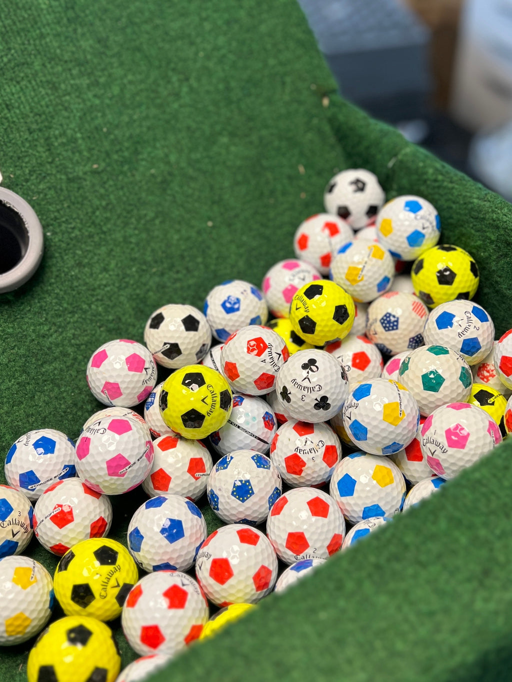 När golfbollen inte ser ut som alla andra