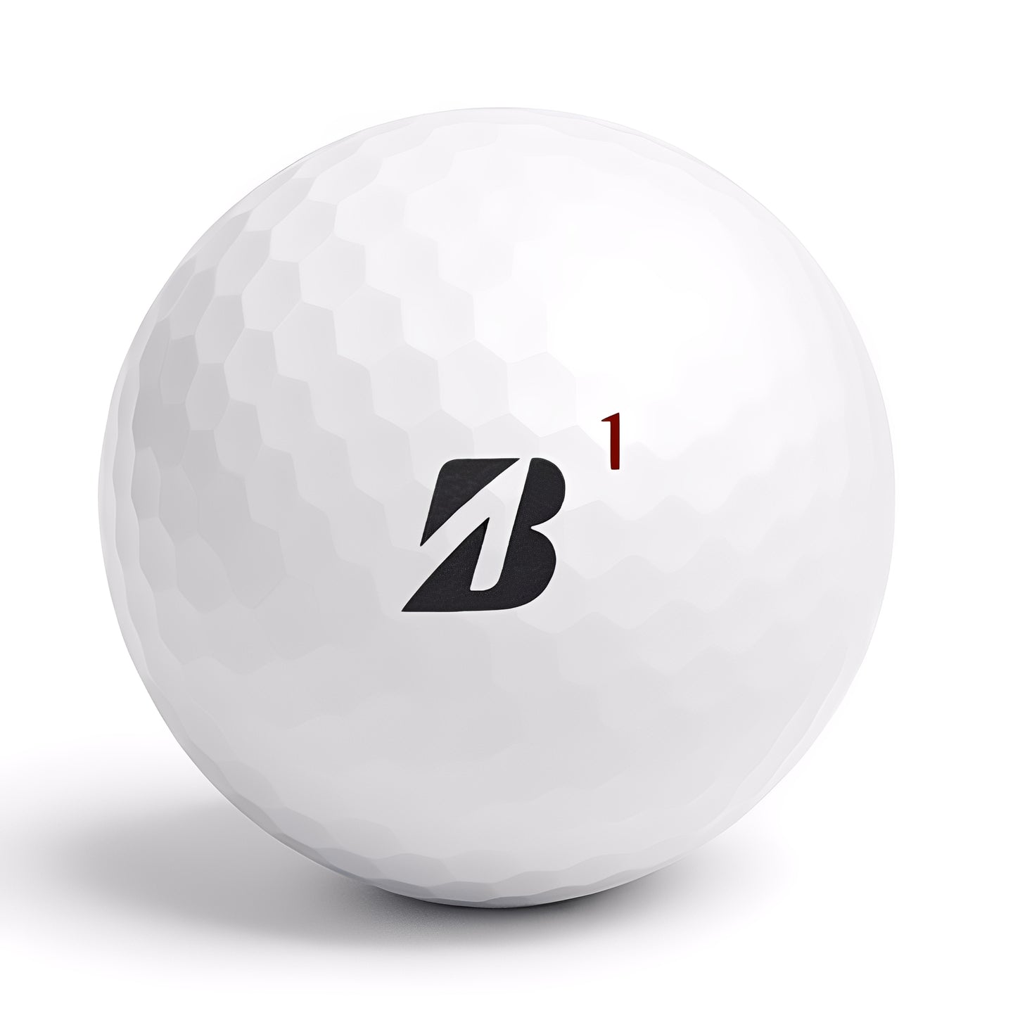 Bridgestone Tour logotyp på golfboll – återvunnen premiumboll hos Plikt Golf