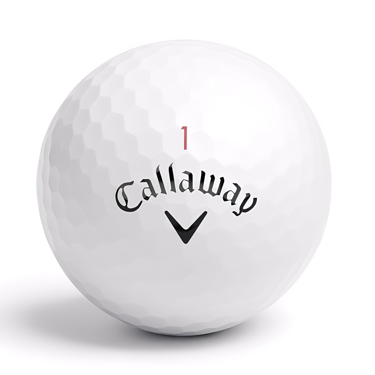 Callaway Chrome Soft logotyp på golfboll – återvunnen premiumboll hos Plikt Golf