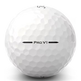 Titleist Pro V1 2025 logotyp på golfboll – återvunnen premiumboll från Plikt Golf