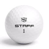 Wilson Staff Model logotyp på golfboll – återvunnen tourboll hos Plikt Golf